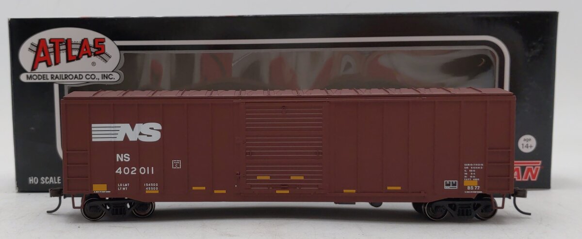 Atlas 20002577 HO Scale Norfolk Southern Trainman 50'6