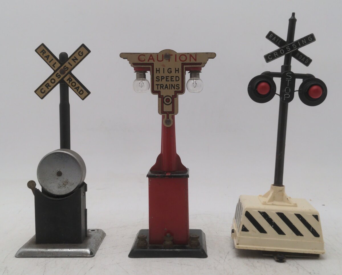 Marx & Lionel Vintage O Gauge Crossing Signals (3)