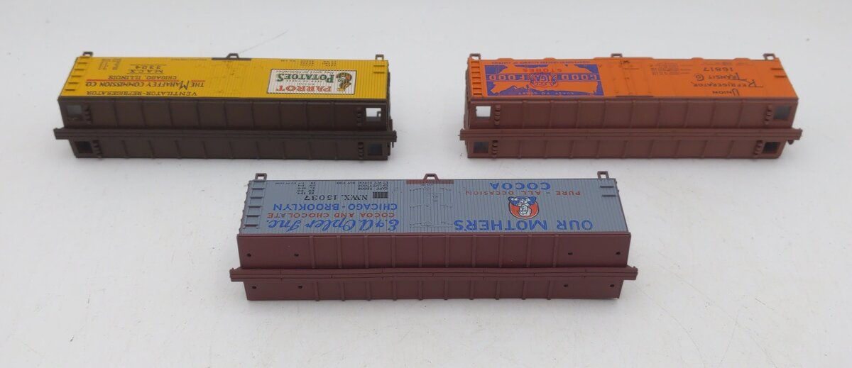 Train Miniature 8702 HO Scale Billboard Nostalgia Frieght Cars (Set of 3) EX/Box