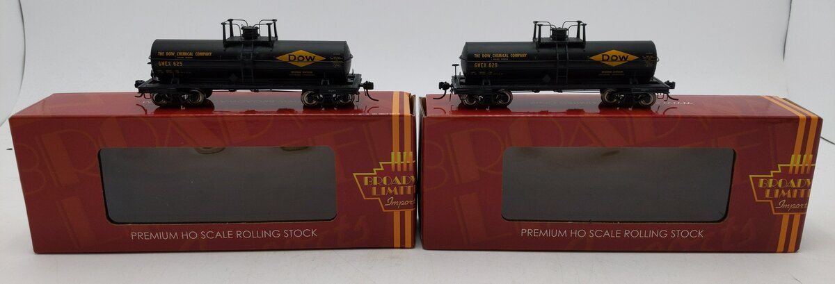 Broadway Limited 7673 HO Dow Chemical 6000 Gallon Tank Car (Pack of 2)