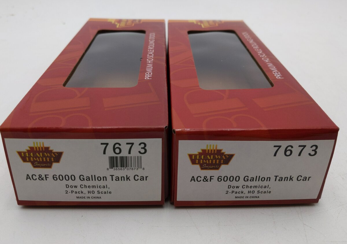Broadway Limited 7673 HO Dow Chemical 6000 Gallon Tank Car (Pack of 2)