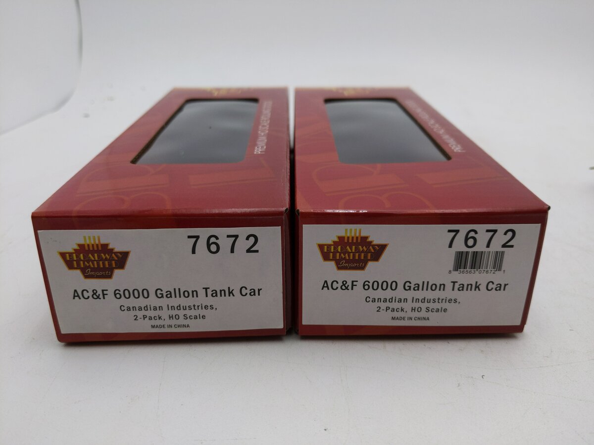 Broadway Limited 7672 HO Canadian Industries 6000 Gallon Tank Car (Pack of 2)