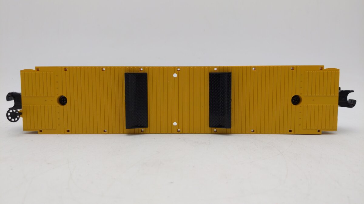 MTH 33-7603 O Gauge Chessie Flatcar w/ Corvette #81130 EX/Box