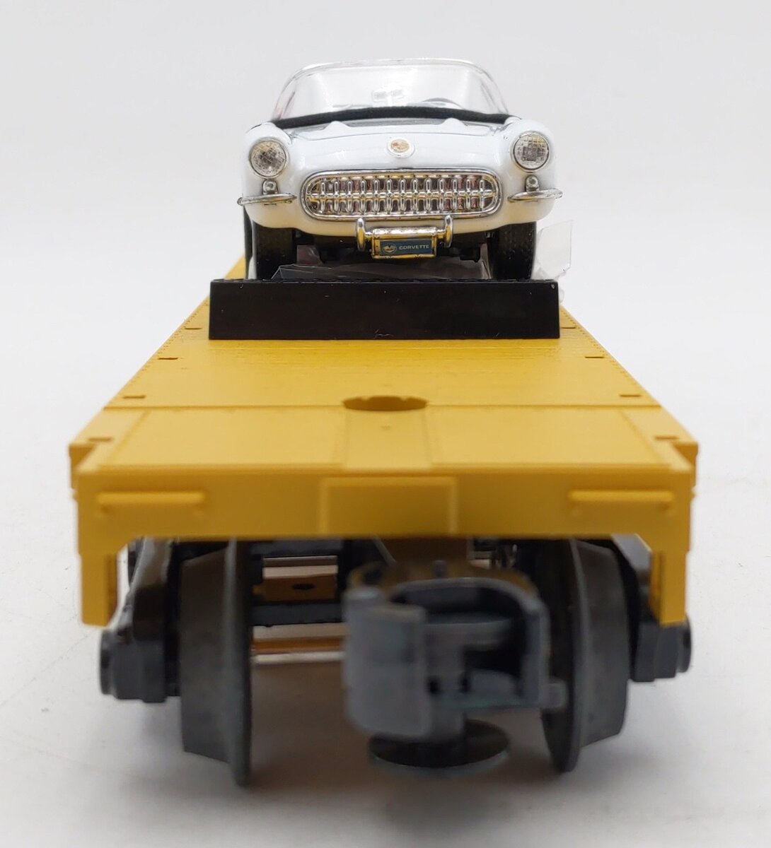 MTH 33-7603 O Gauge Chessie Flatcar w/ Corvette #81130 EX/Box
