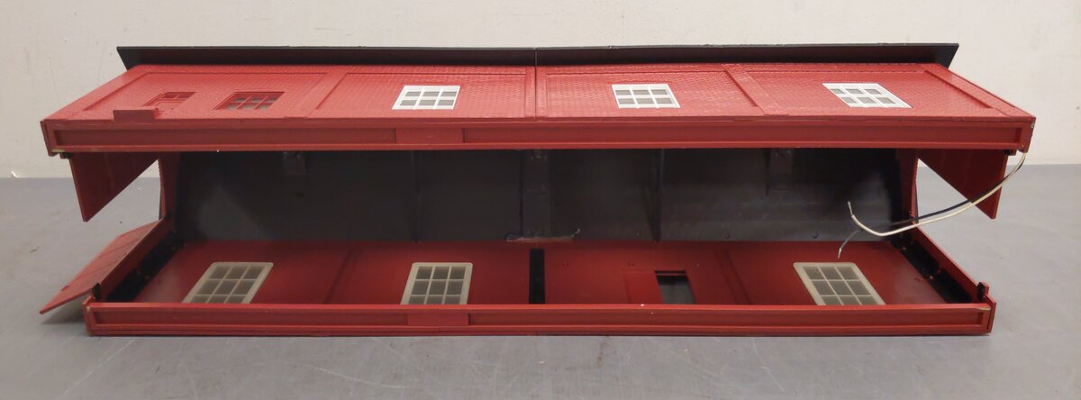 Lionel 6-24296 O Gauge Single 20" Engine House EX/Box