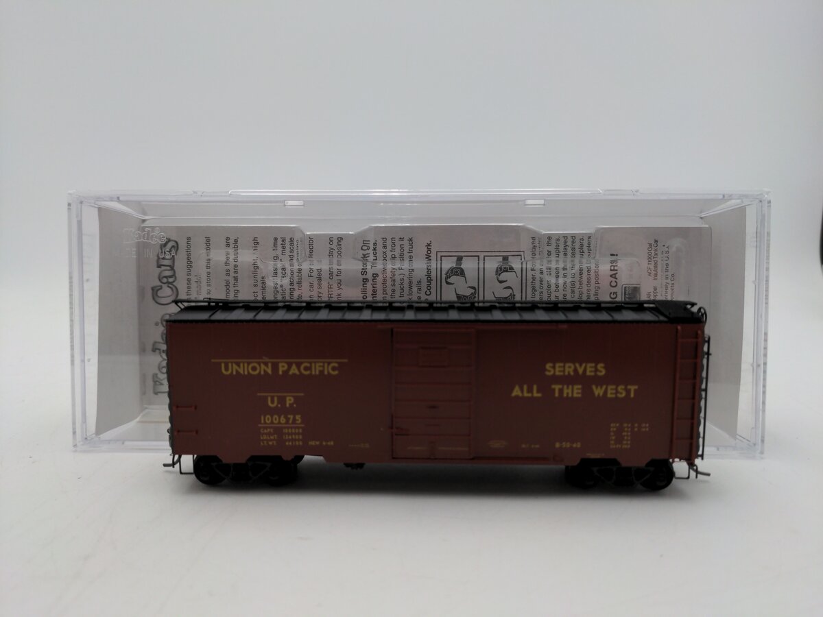 Kadee 4326 HO Scale Union Pacific Box Car #100675