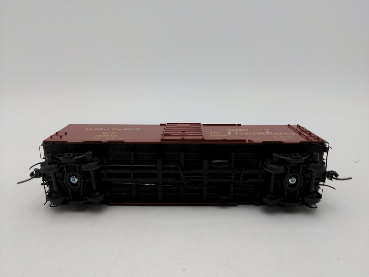 Kadee 4326 HO Scale Union Pacific Box Car #100675
