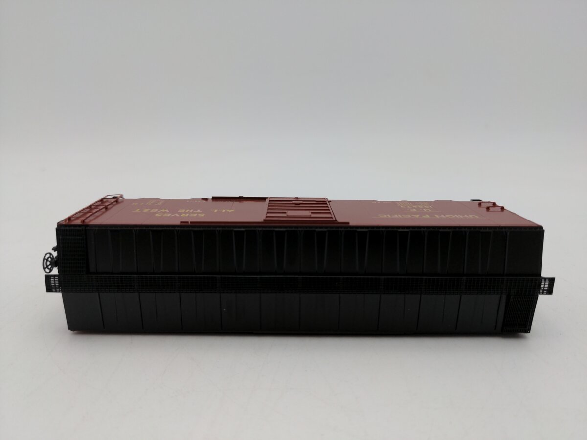 Kadee 4326 HO Scale Union Pacific Box Car #100675