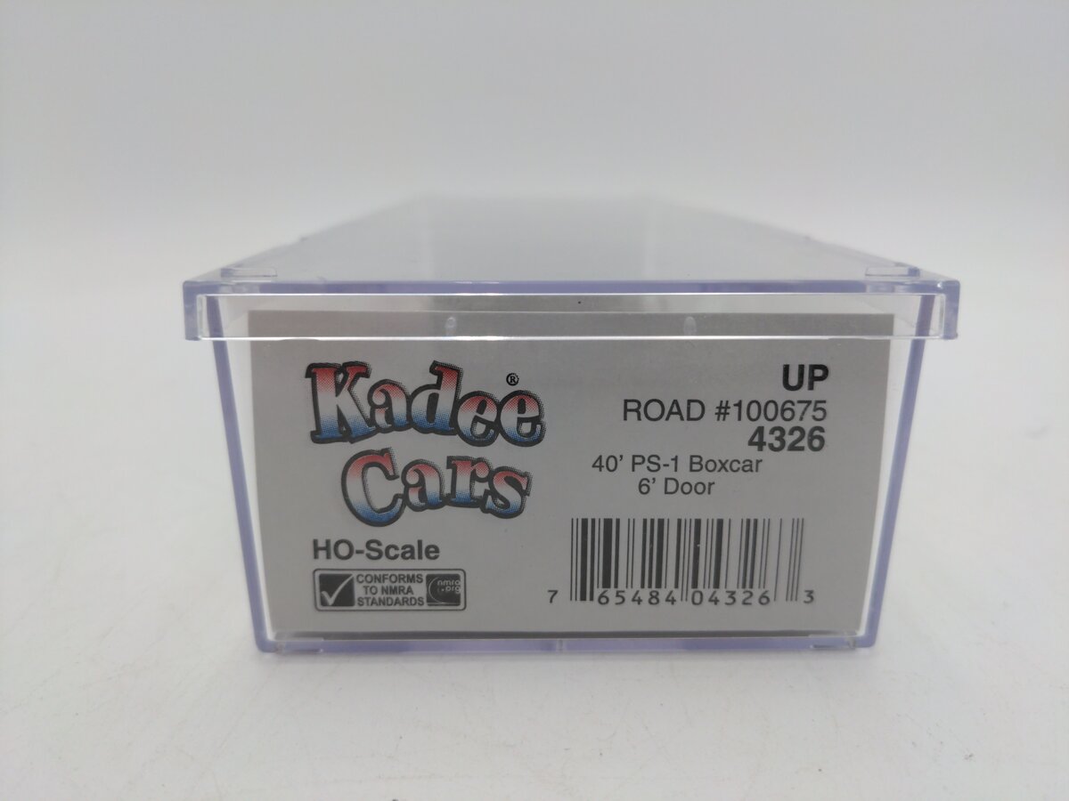 Kadee 4326 HO Scale Union Pacific Box Car #100675
