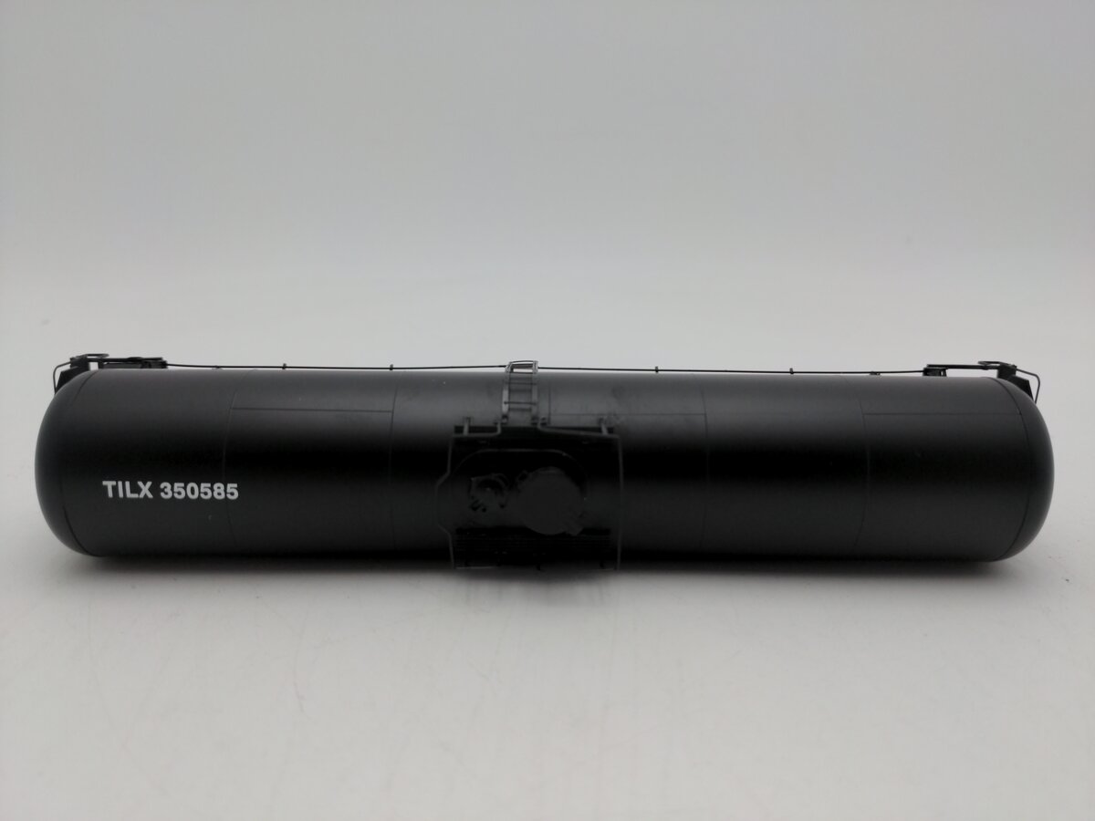 Scale Trains SXT10022 HO TILX Trinity Rail 31,000 Crude Oil Tank Car #350585