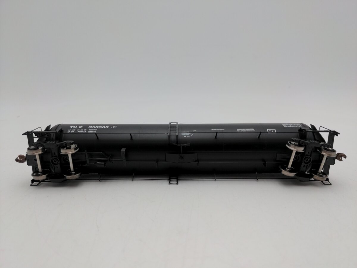 Scale Trains SXT10022 HO TILX Trinity Rail 31,000 Crude Oil Tank Car #350585