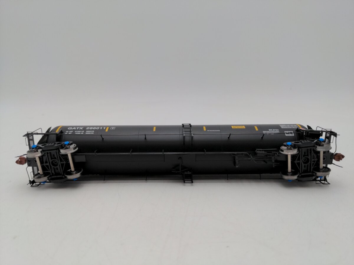 Scale Trains SXT30075 HO GATX Trinity Rail 31,000 Crude Oil Tank Car #286011