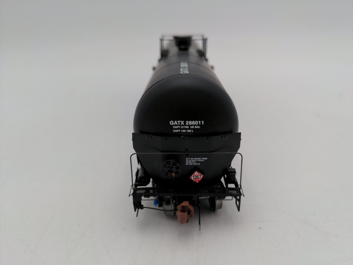 Scale Trains SXT30075 HO GATX Trinity Rail 31,000 Crude Oil Tank Car #286011