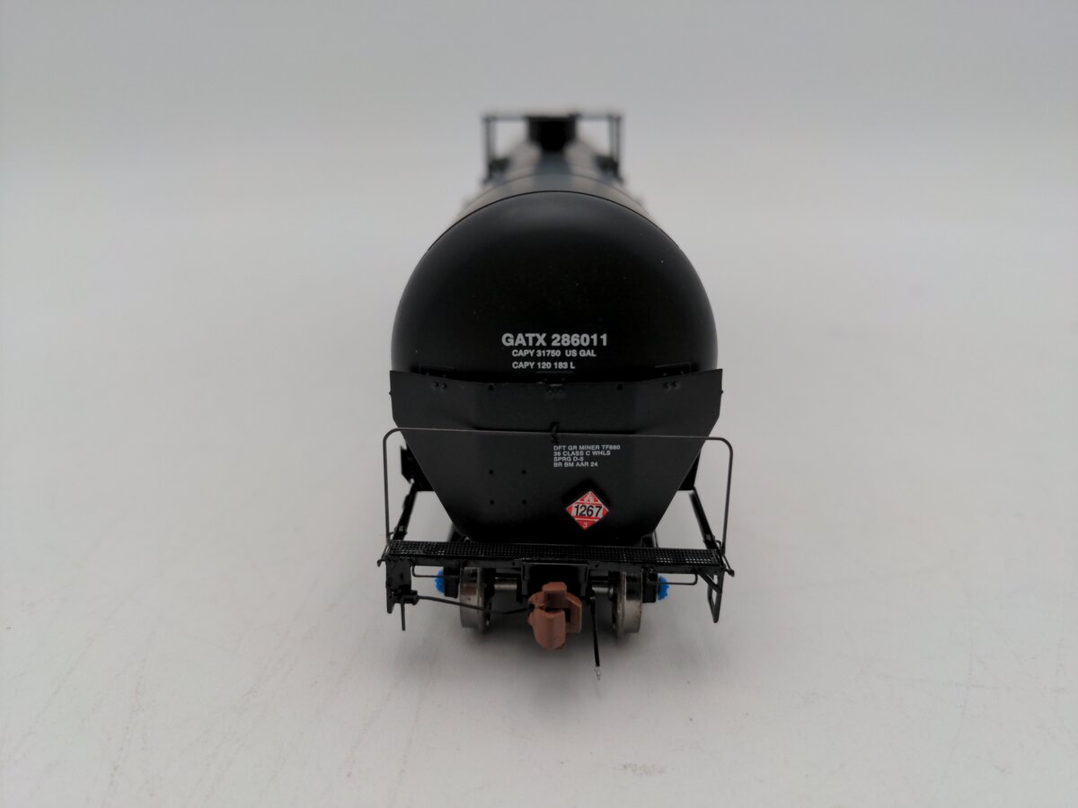 Scale Trains SXT30075 HO GATX Trinity Rail 31,000 Crude Oil Tank Car #286011