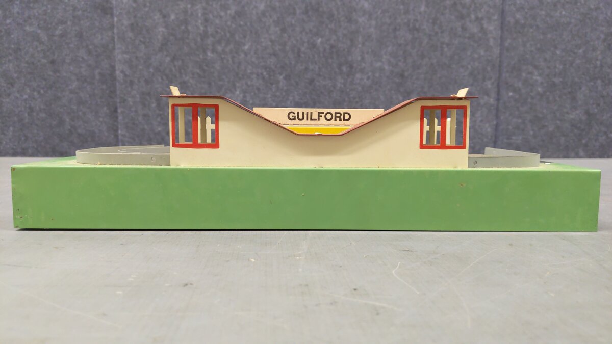 American Flyer K766 Vintage S Guilford Animated Passenger Station VG