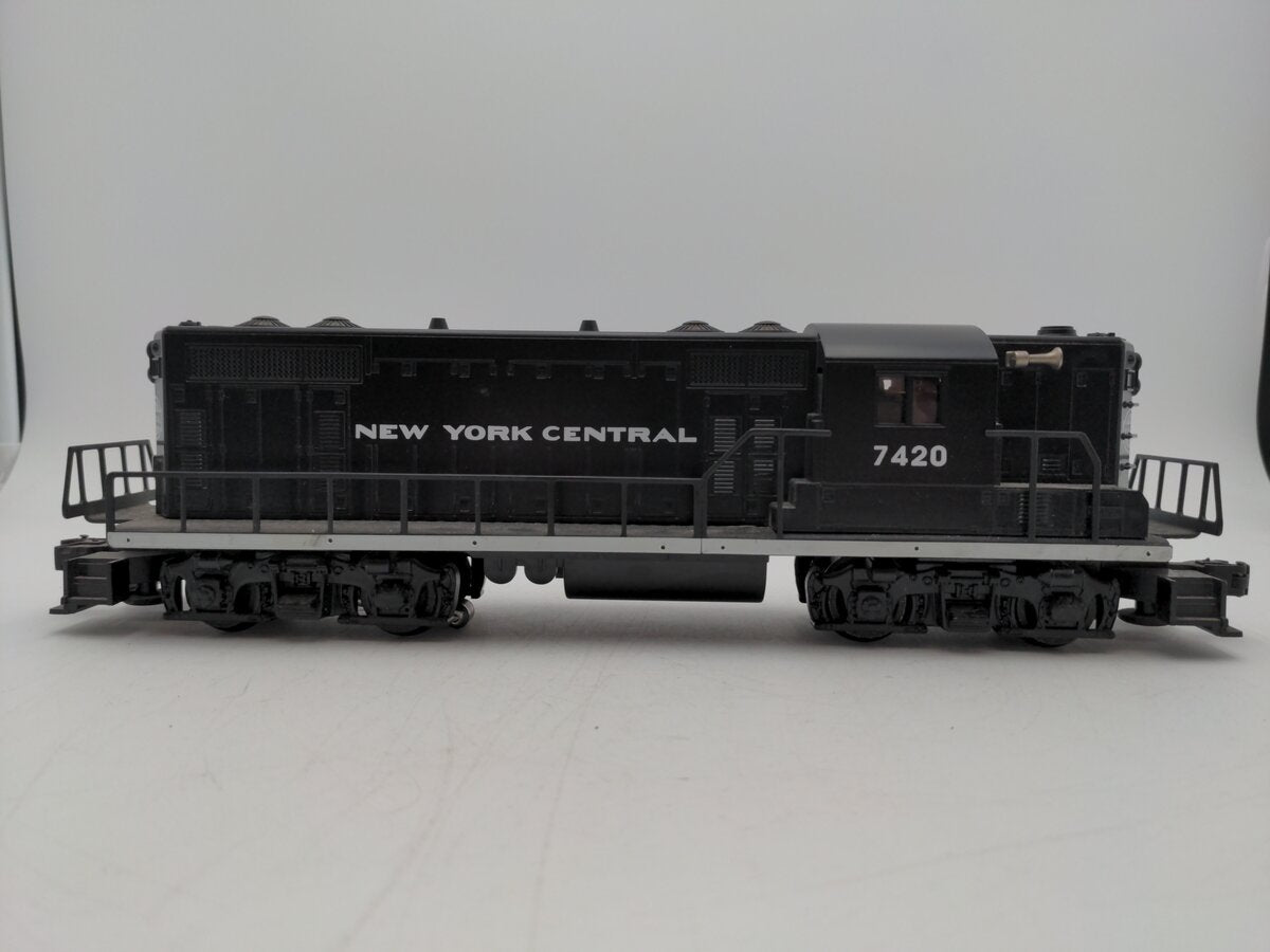 Lionel 6-18513 O Gauge New York Central GP-7 Diesel Locomotive #7420 VG