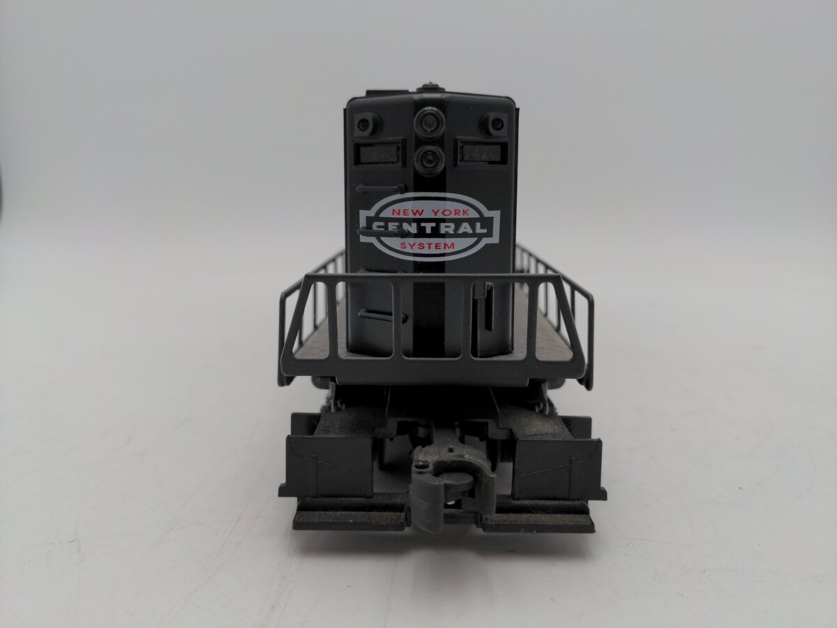 Lionel 6-18513 O Gauge New York Central GP-7 Diesel Locomotive #7420 VG