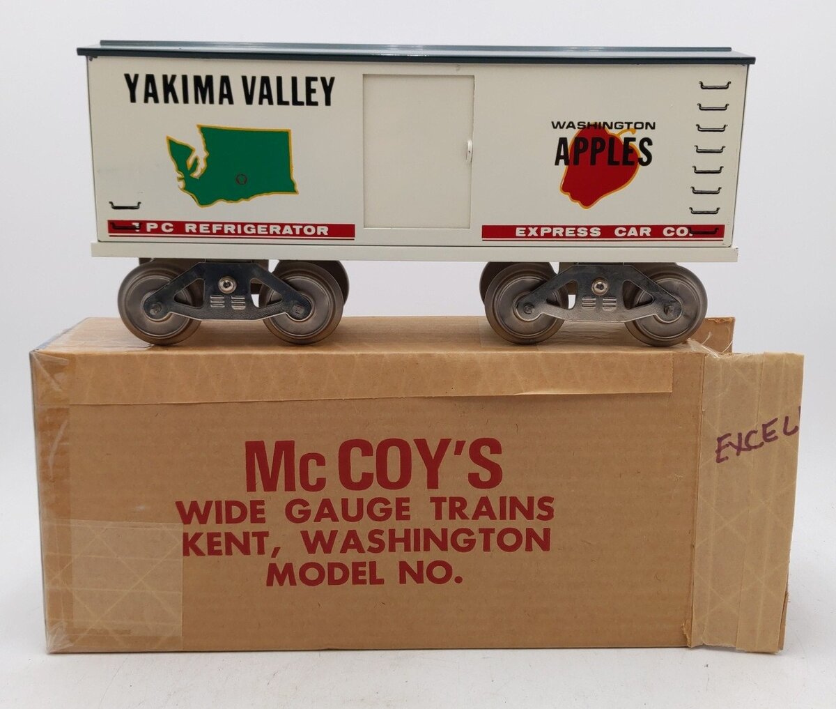 McCoy Standard Gauge Yakima Valley Washington Apples Reefer LN/Box