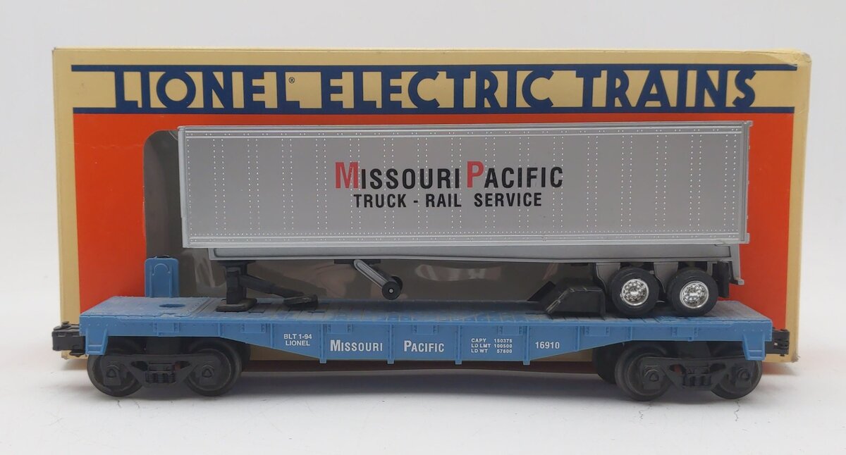 Lionel 6-16910 O Gauge Missouri Pacific Flatcar with Trailer VG/Box