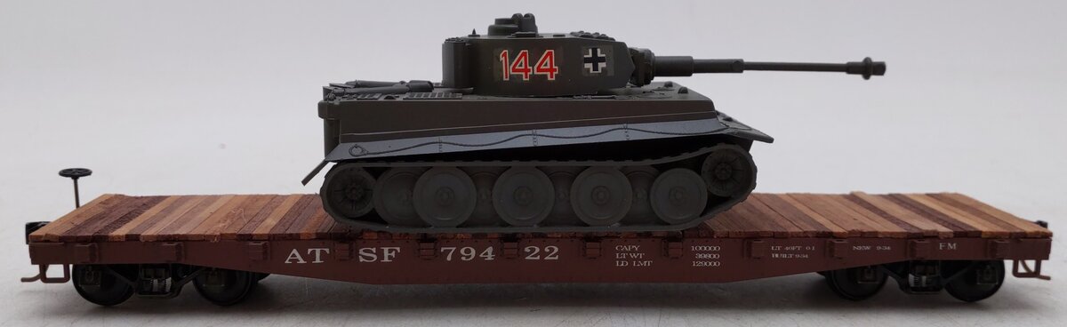 American Models 6018-TK S Gauge Santa Fe 46' Flatcar w/ Army Tank EX/Box