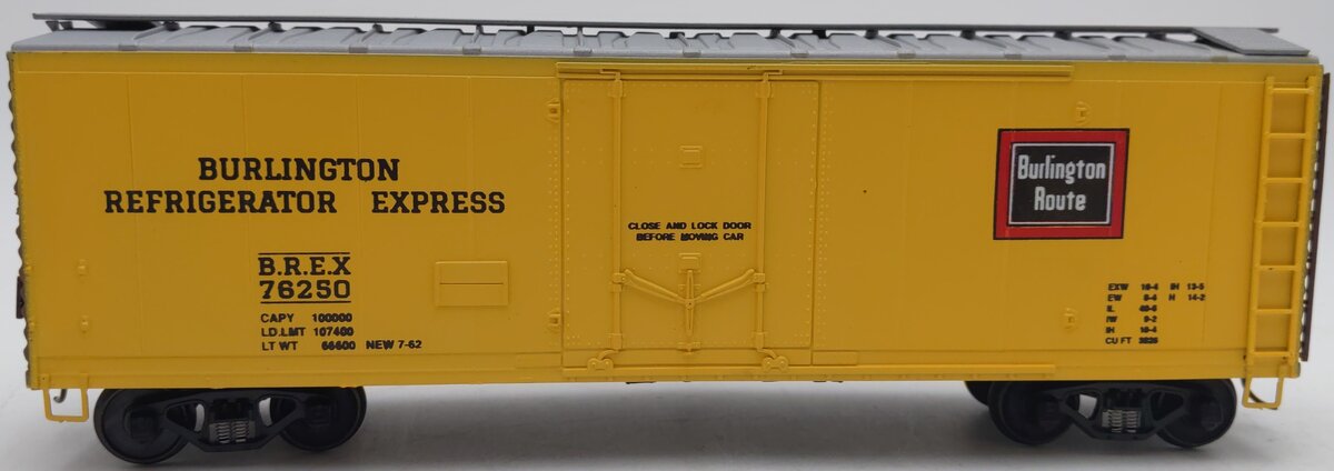 American Models 2232 S Scale Hi-Rail BREX Boxcar #76250 EX/Box