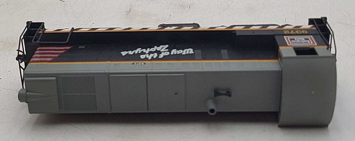 American Models S1214 S Scale Burlington Route Switcher #9372 EX/Box