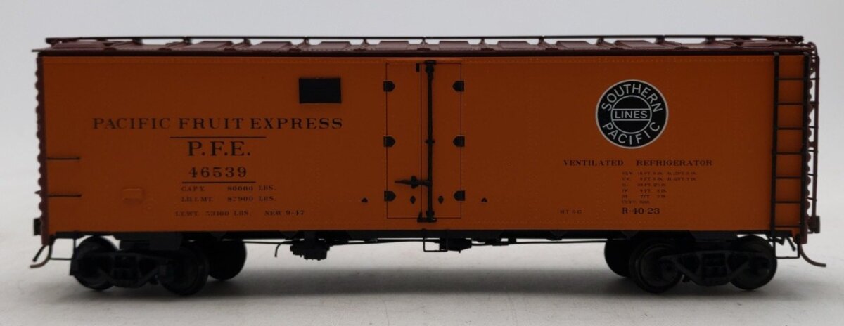 Des Plaines Hobbies SSA2302.5 S Scale Pacific Fruit Express Reefer Car #46539 LN/Box