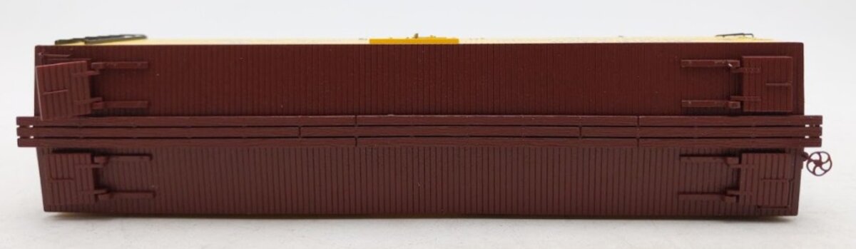 MTH 35-78023 S Scale Manhattan Beer 40' Woodsided Reefer Car #9900 LN/Box