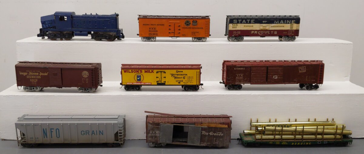 American Models & Others S Gauge Assorted Freight Cars [9]