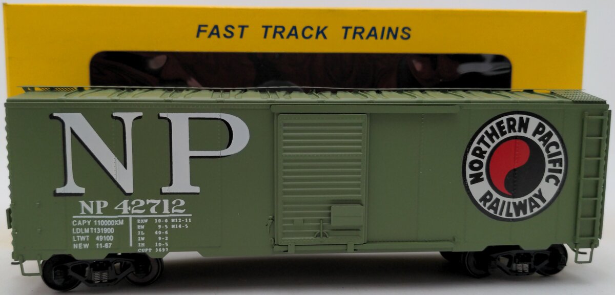 American Models 180G S Scale Northern Pacific Railway Boxcar #42712 EX/Box