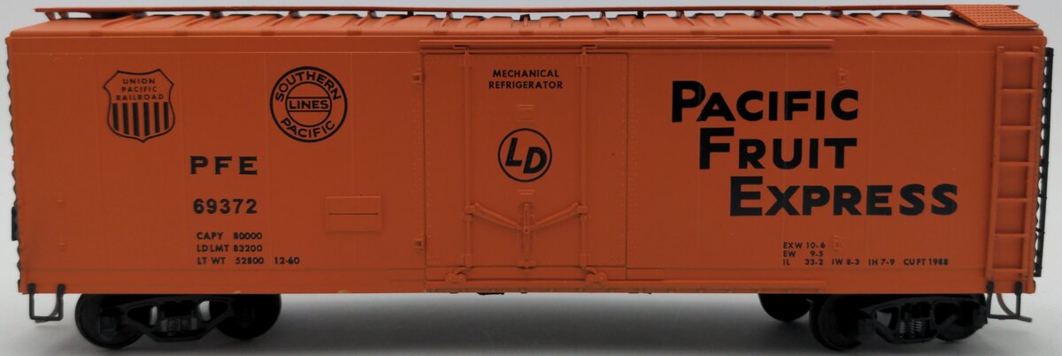 American Models 2202 S Scale P.F.E. 40' Reefer EX/Box
