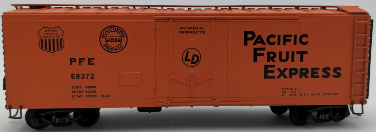 American Models 2202 S Scale P.F.E. 40' Reefer EX/Box