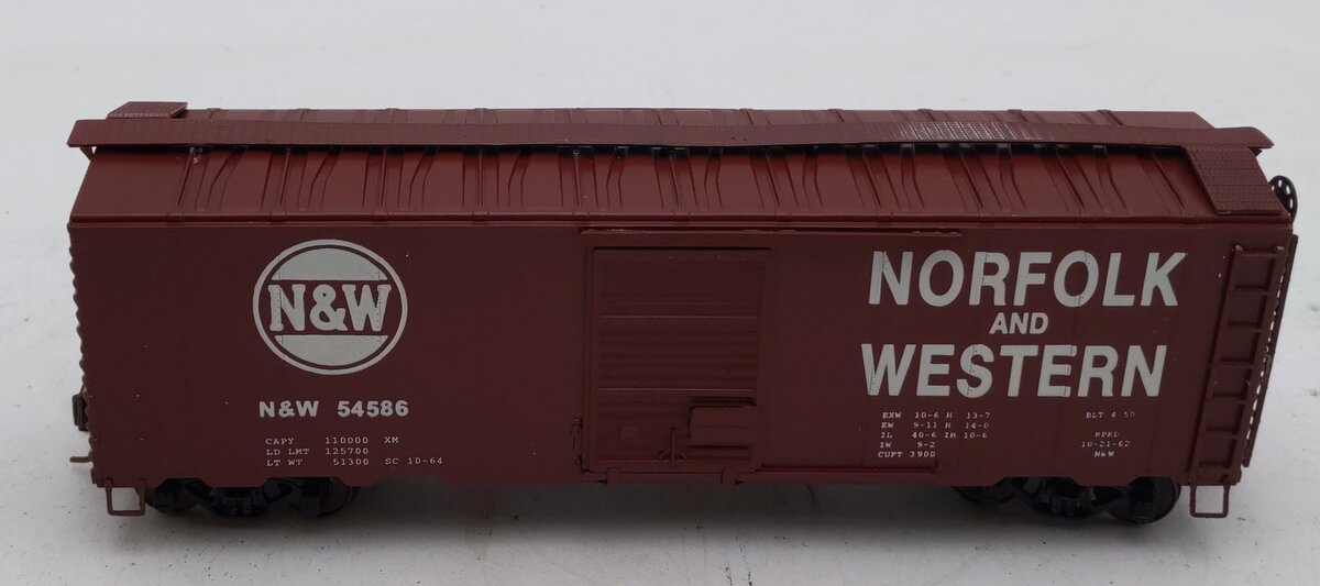 American Models 1131 S Scale (Hi-Rail) Norfolk & Western 40' Box Car #54586 LN/Box