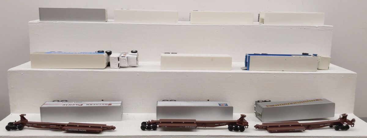 Ertl & Others S Scale Assorted Trailers [13] EX