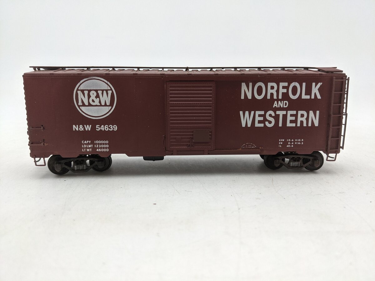 American Models S Scale Norfolk & Western Boxcar #54639 EX