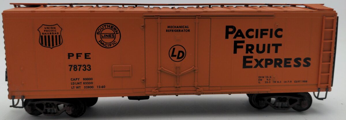 American Models 2202 S Scale P.F.E. 40' Reefer EX