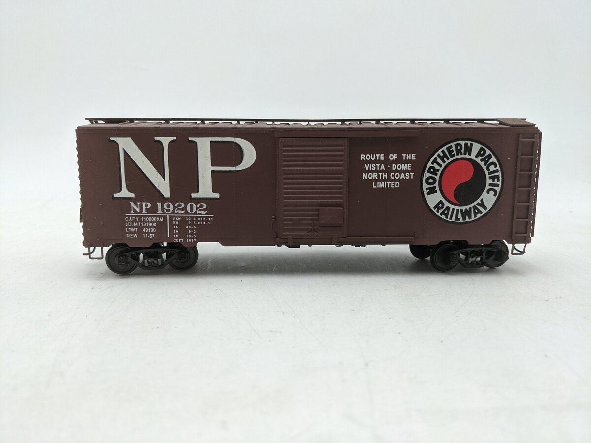 American Models 1126 S Scale Northern Pacific 40' Boxcar #19207 LN/Box