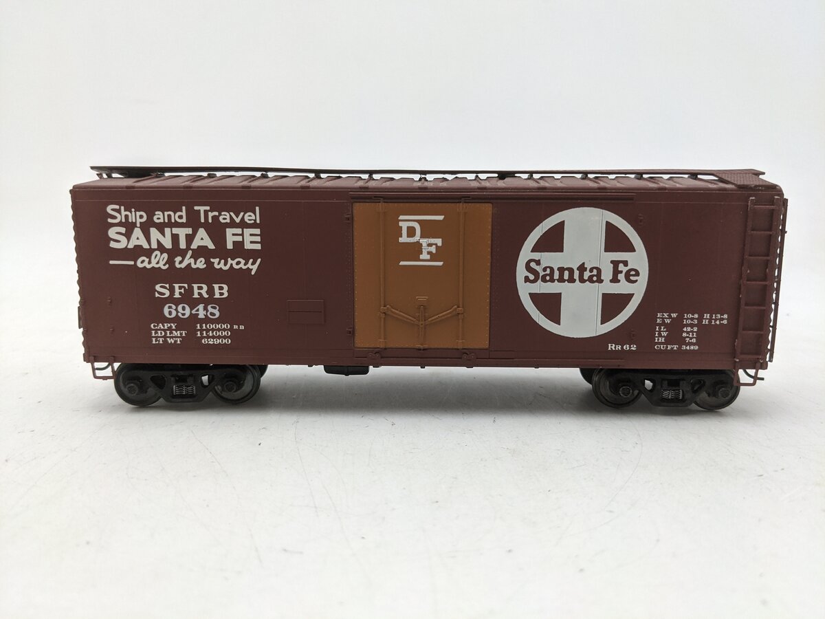 American Models 2210 S Scale (Scale) AT&SF 40' Reefer Car #6948 EX/Box