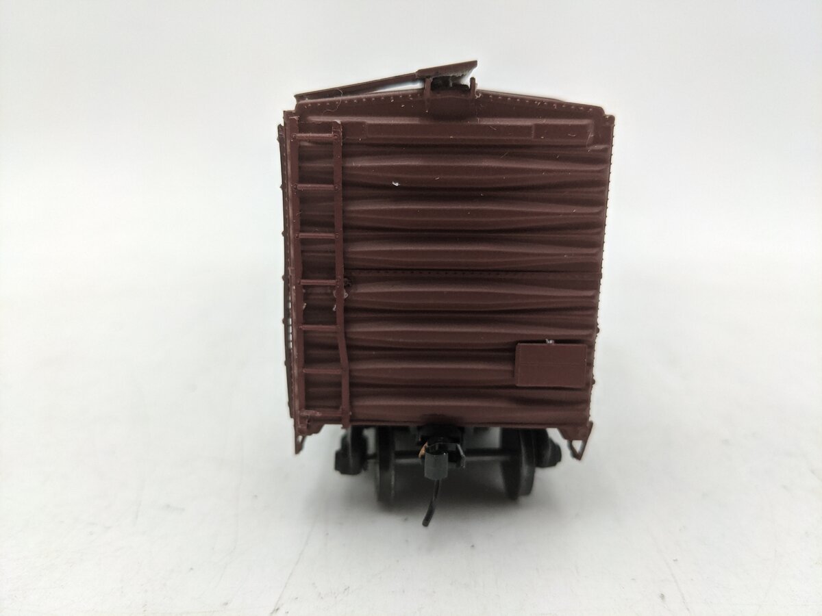 American Models 2210 S Scale (Scale) AT&SF 40' Reefer Car #6948 EX/Box