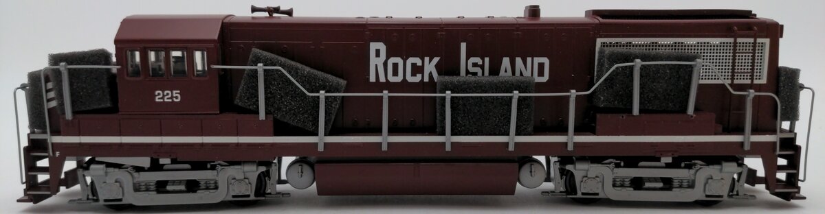 American Models U2507 Rock Island U25B Diesel Locomotive #225 (Scale Wheels) EX/Box