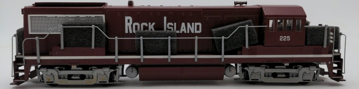 American Models U2507 Rock Island U25B Diesel Locomotive #225 (Scale Wheels) EX/Box