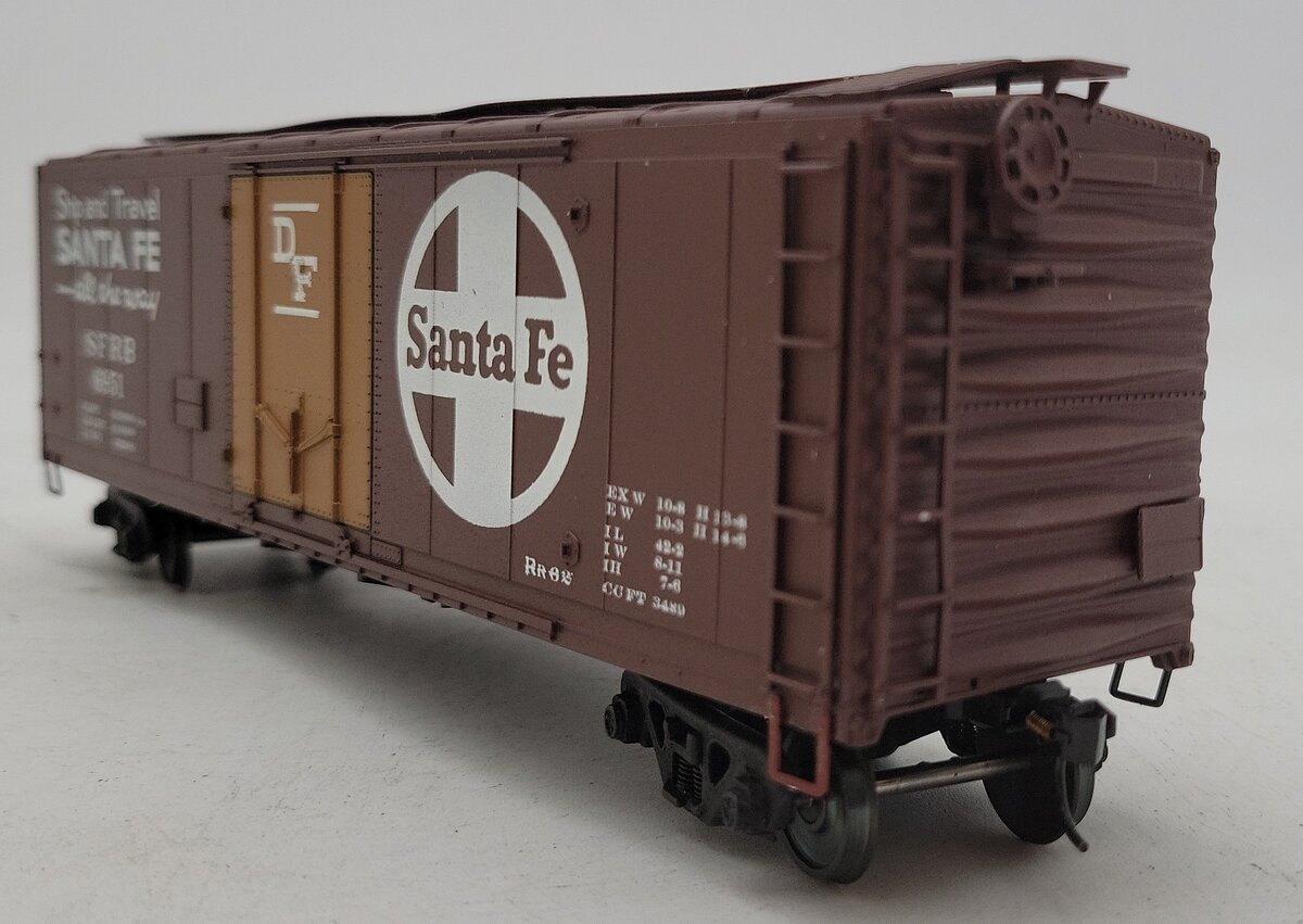 American Models 2210 S Gauge AT&SF 40' Reefer Car (Hi-Rail) EX/Box