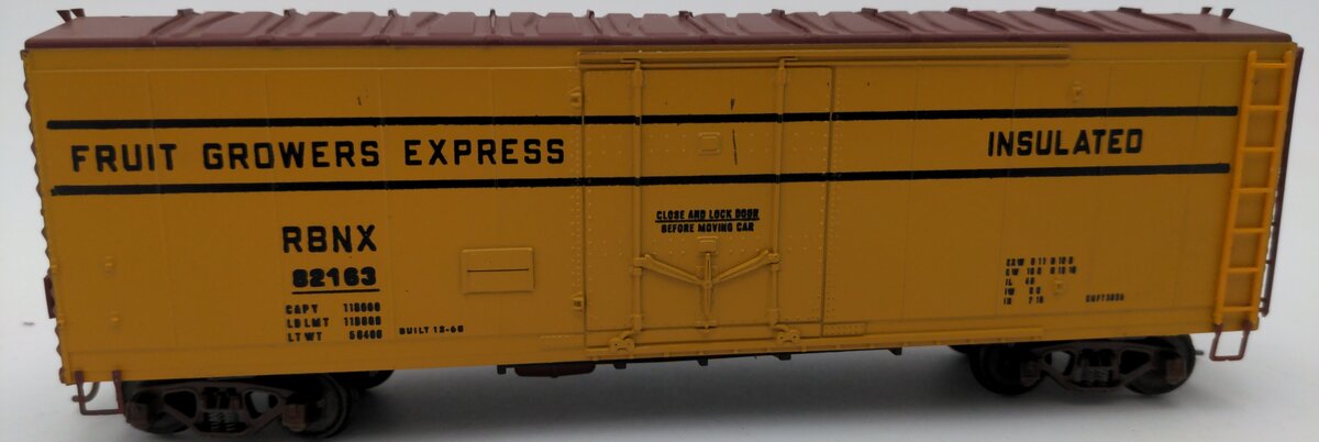 American Models 365 S Scale Fruit Growers Express Boxcar #82163/Box