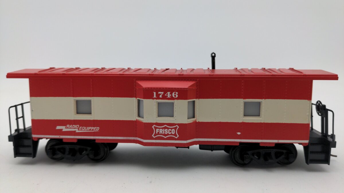 American Models 7722 S Gauge Illuminated Frisco Caboose #1746 VG/Box