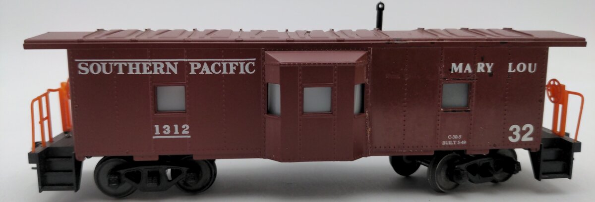 American Models 7711 S Scale Southern Pacific Bay Window Caboose #1312 EX/Box