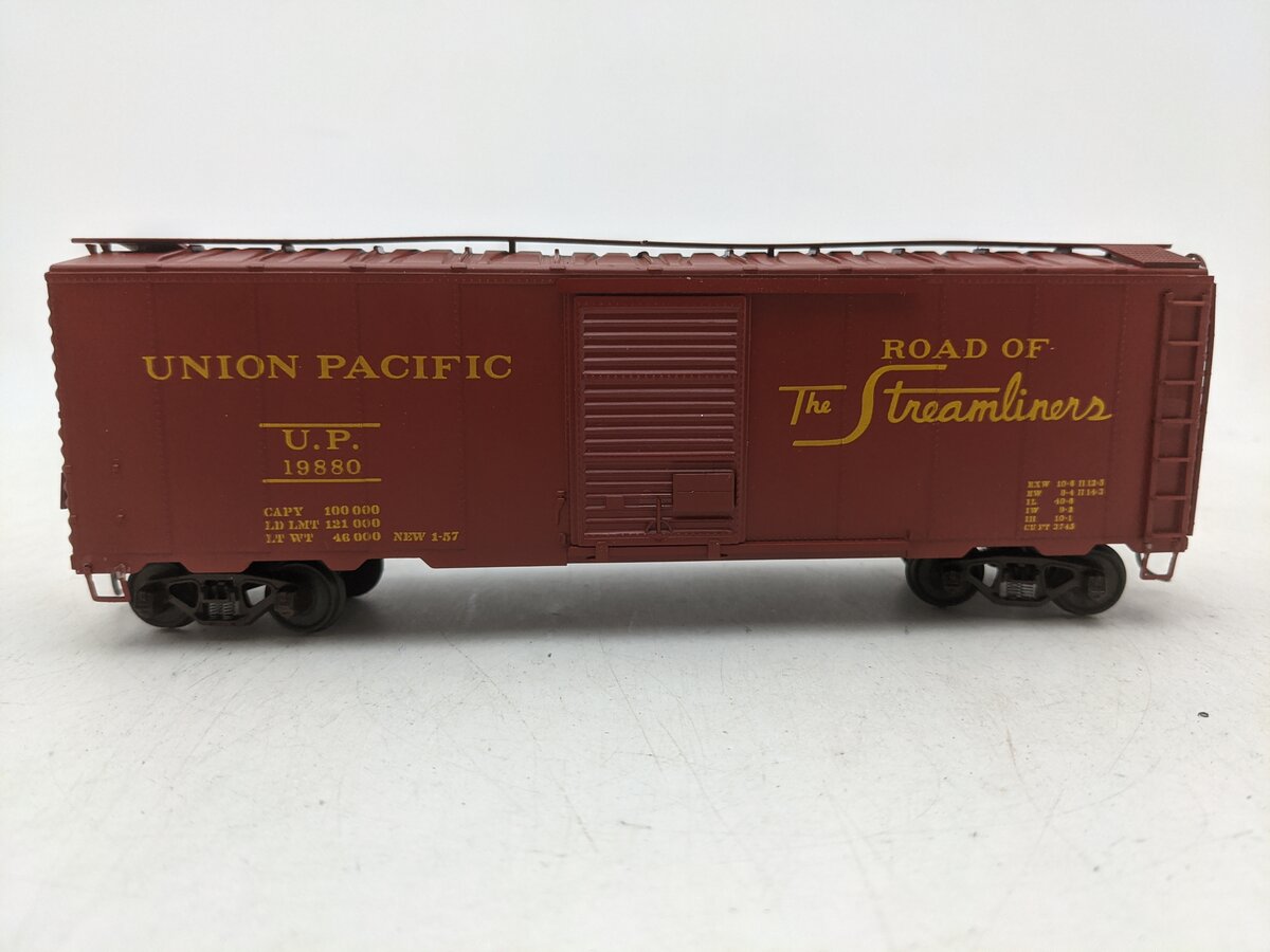 American Models 118 S Scale (Scale) Union Pacific 40' Box Car #19880 EX/Box