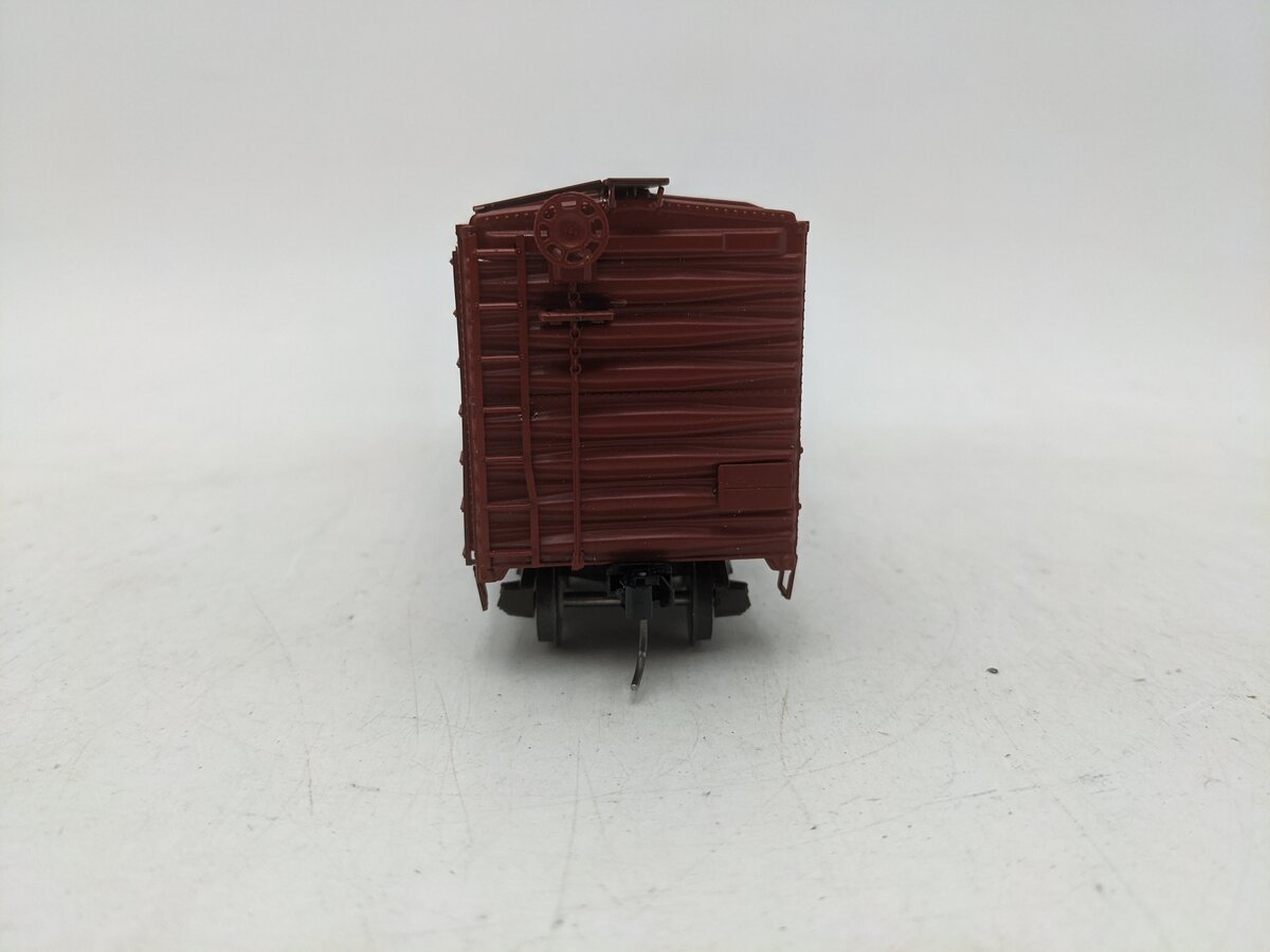 American Models 118 S Scale (Scale) Union Pacific 40' Box Car #19880 EX/Box