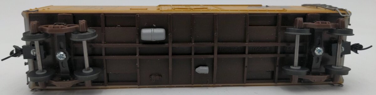 American Models S Scale Burlington Northern Boxcar #76153 EX