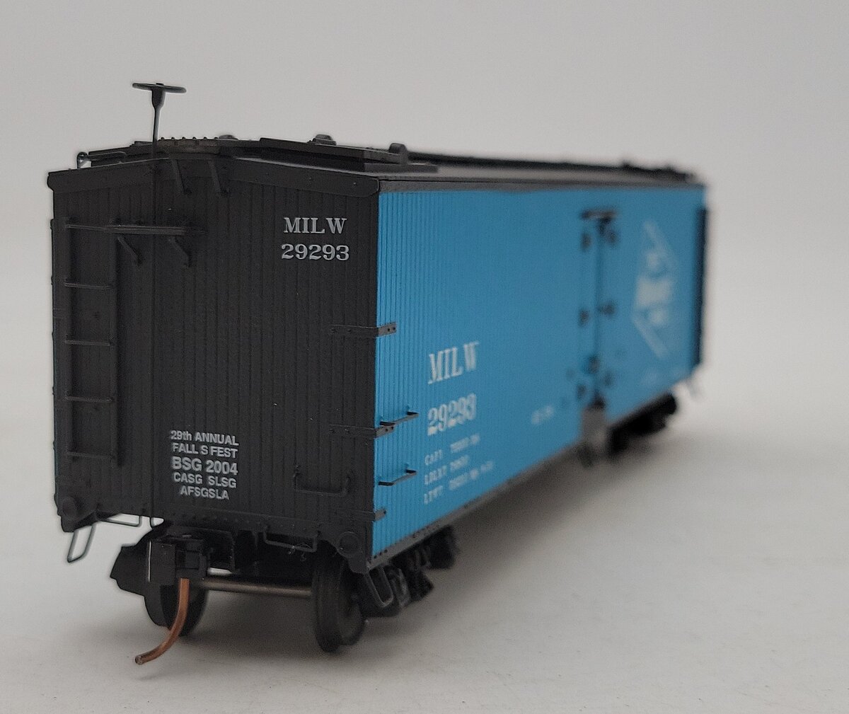 S-Helper Service 01393 S Scale Milwaukee 40' Wooden Billboard Reefer #29293 LN/Box