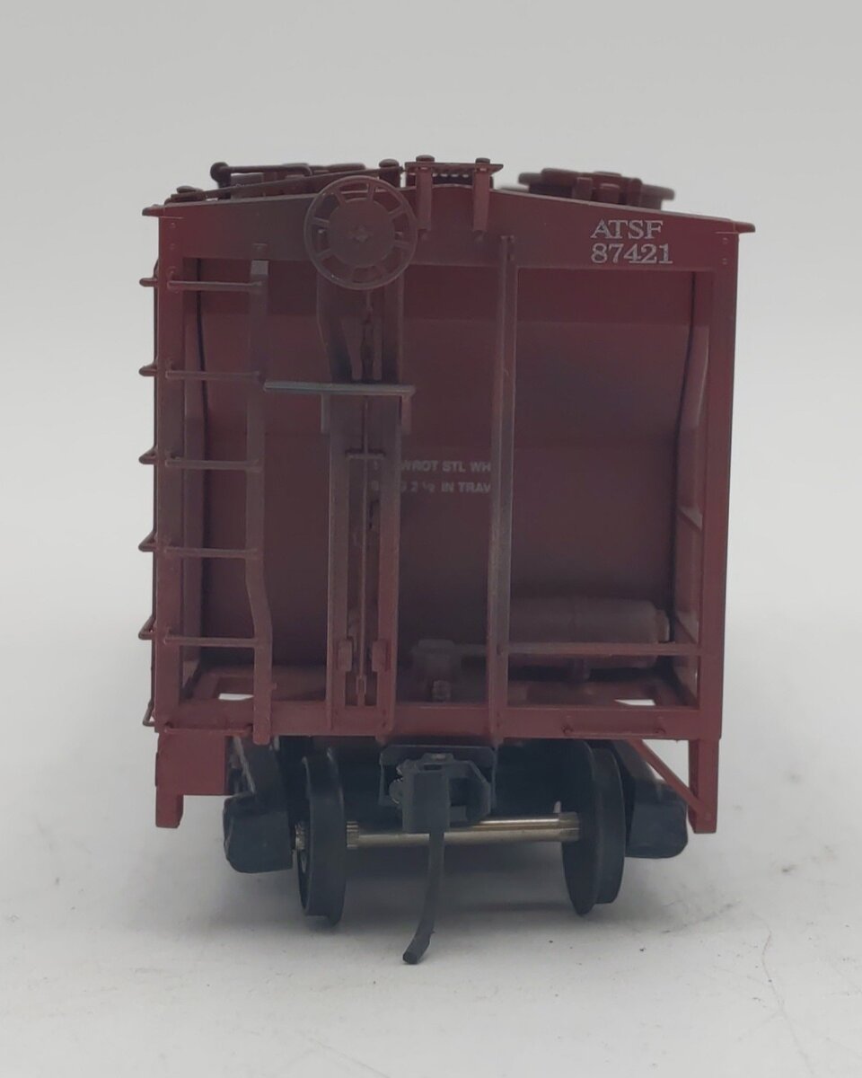 S-Helper S Scale ATSF Santa Fe Hopper Car #87421 - Weathered/Box